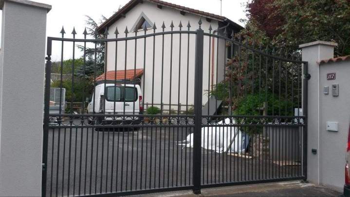 Installateur portail en métal Beaujeu